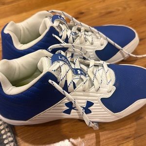 Boys Cleats. Under armour. Excellent condition.
